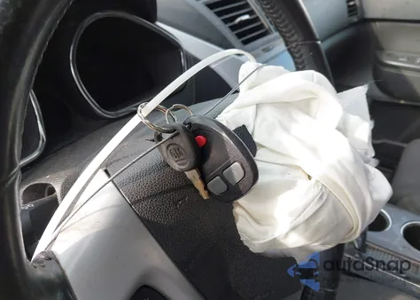 2011 Chevrolet Traverse 1Lt z USA, uszkodzony, nr VIN 1GNKRGEDXBJ333992